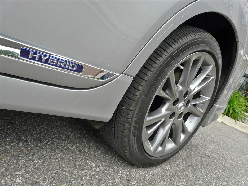 Illustration for article titled 2010 Lexus HS 250h: First Drive